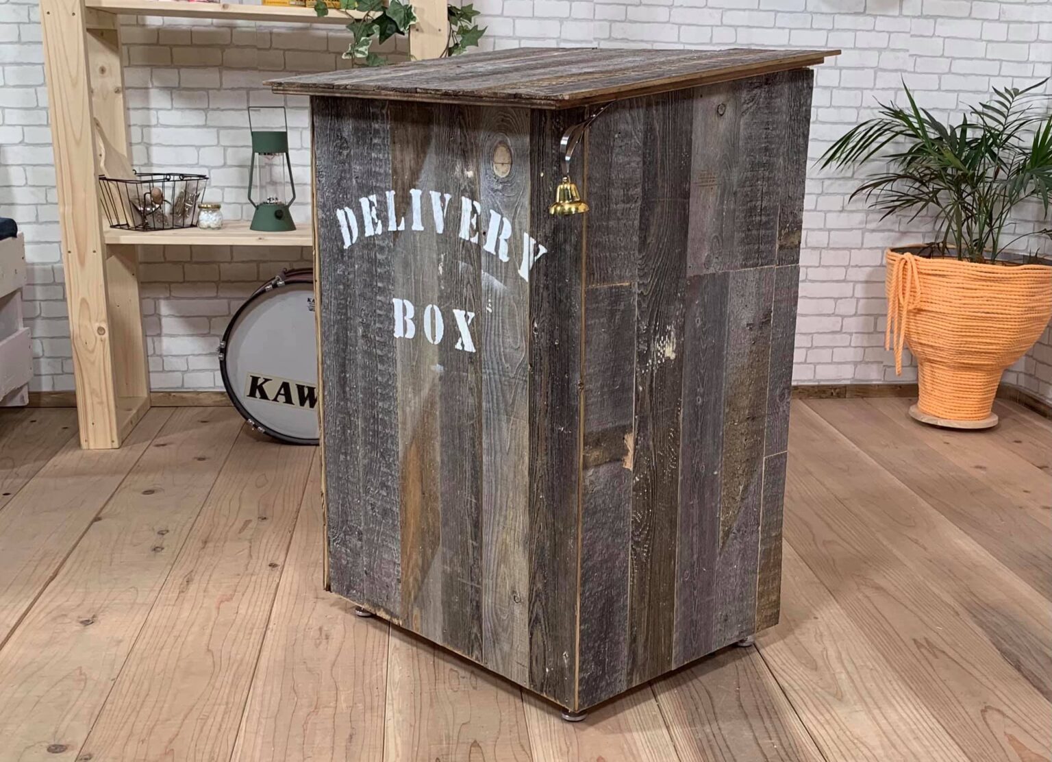 古材で仕上げた置き配ボックスをDIY！