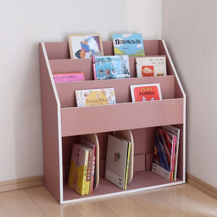 取り出しやすく収納できるDIY本棚