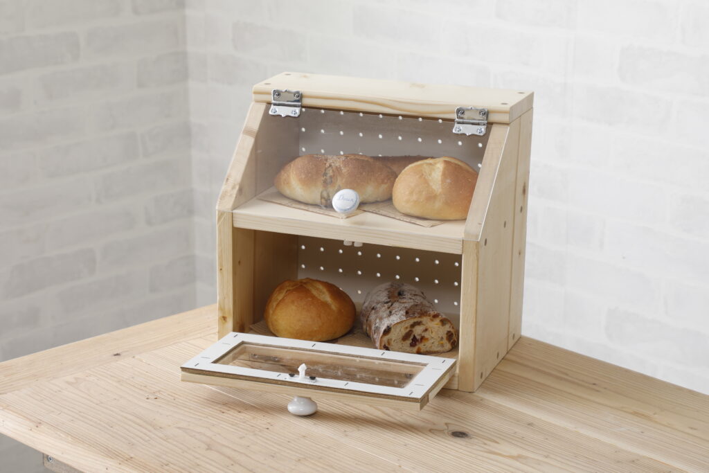 ブレッドケースをDIY｜パンをおしゃれに収納できる木製パンケース