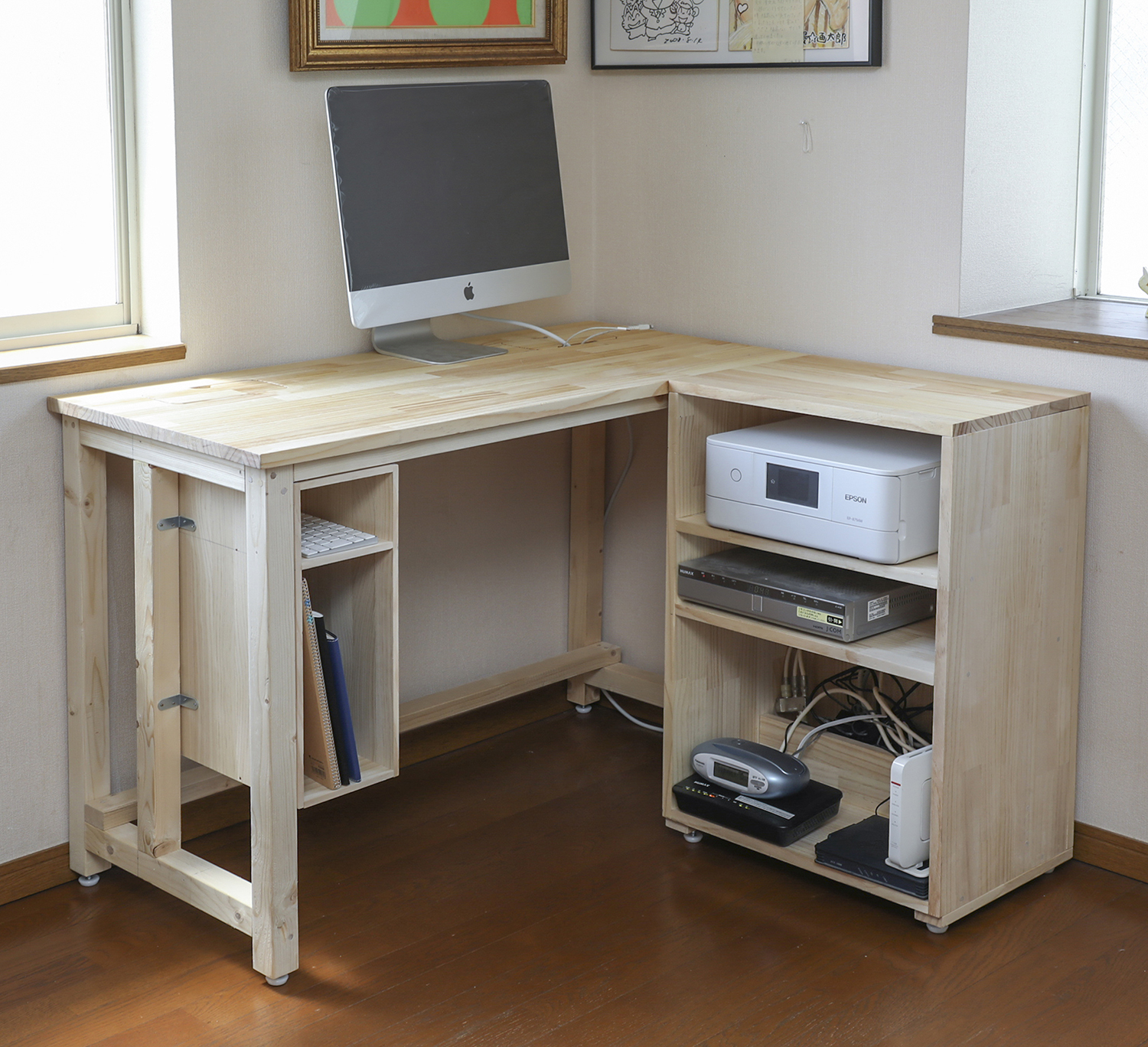 L字型のワークデスクをDIY！収納スペース付きで使いやすいデスクを製作